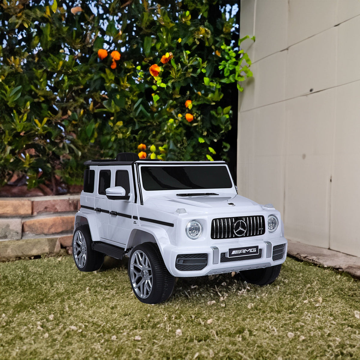 Licensed Mercedes-Benz G63 12V Kids Ride-On Car with Parental Remote Control – White